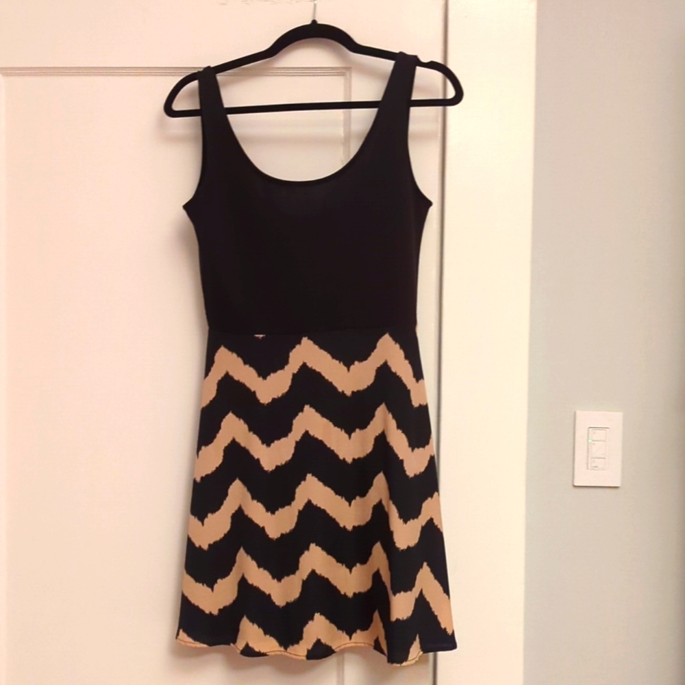Black and tan colorblock dress size with ikat Chevron skirt small Francesca's